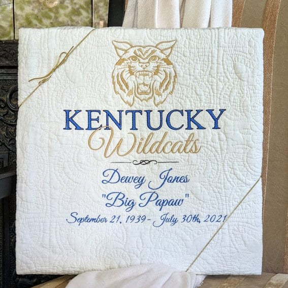 Kentucky Wildcat Throw